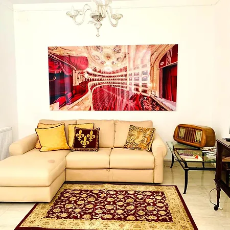 Queen Nadia Apartamento