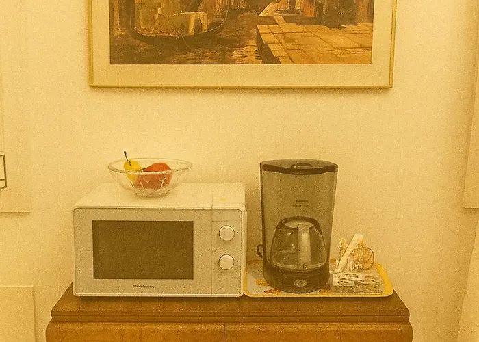 Queen Nadia 메스트레